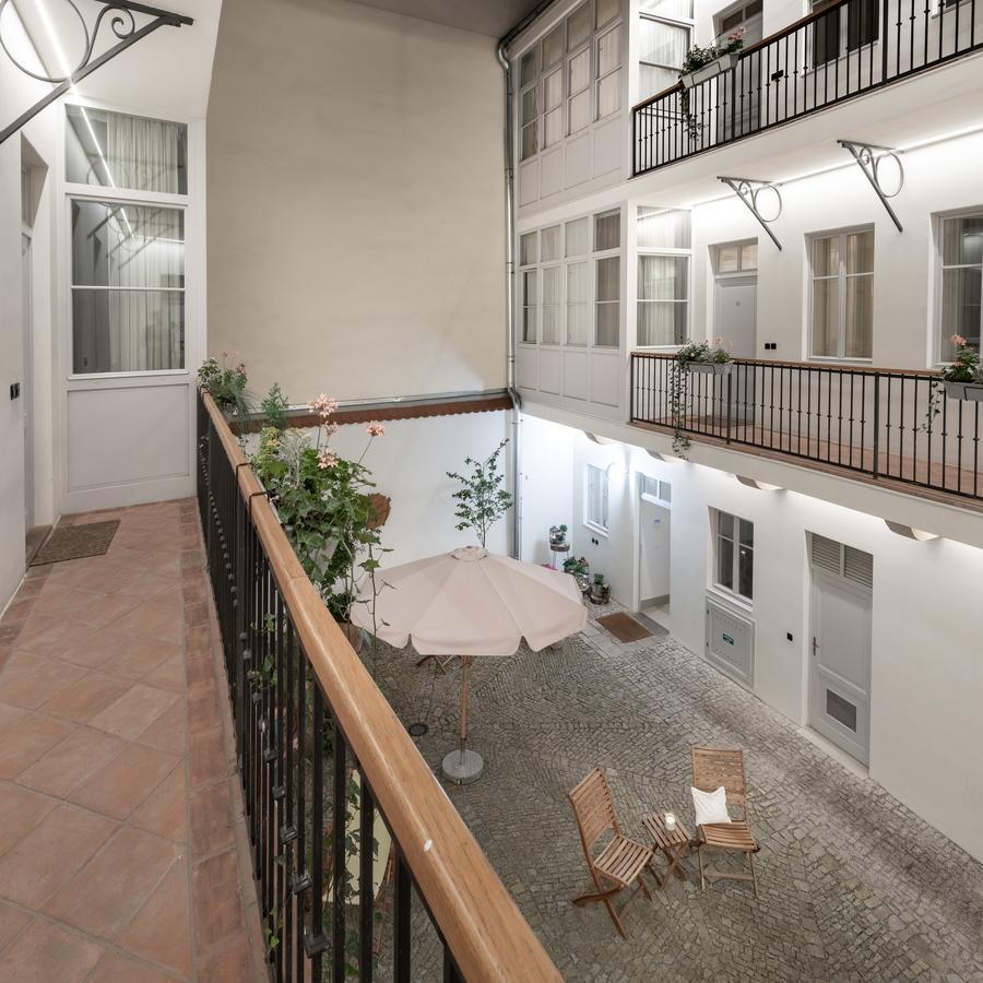 4 Trees By Adrez Apartament Praga