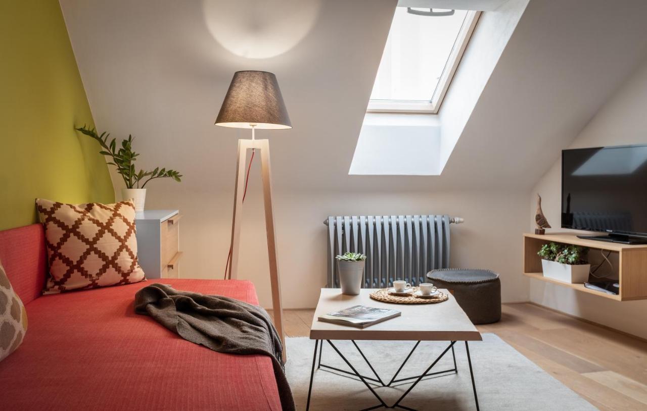 4 Trees By Adrez Apartament Praga